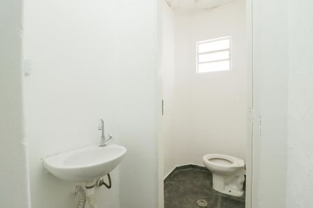 Casa à venda com 270m², 3 quartos e sem vaga Casa à venda com 270m², 3 quartos e sem vagaLavabo