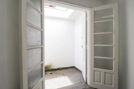 Casa à venda com 270m², 3 quartos e sem vaga Casa à venda com 270m², 3 quartos e sem vagaQuarto 2