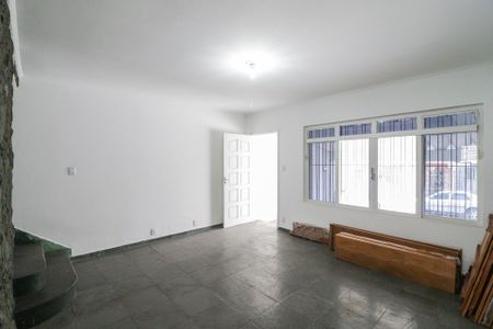 Casa à venda com 270m², 3 quartos e sem vaga Casa à venda com 270m², 3 quartos e sem vagaSala