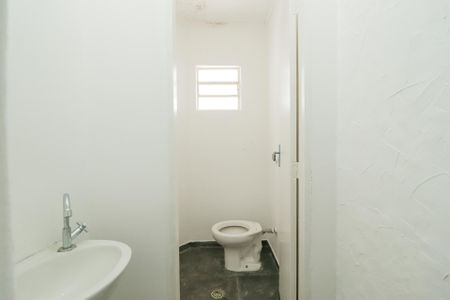 Casa à venda com 270m², 3 quartos e sem vaga Casa à venda com 270m², 3 quartos e sem vagaLavabo