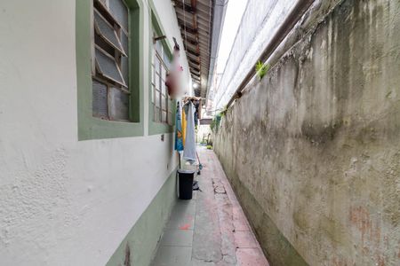 Casa à venda com 248m², 2 quartos e 3 vagasCorredor Lateral