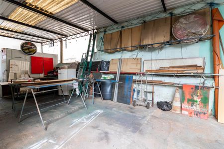 Casa à venda com 248m², 2 quartos e 3 vagasGaragem