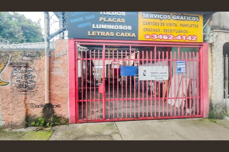 Casa à venda com 248m², 2 quartos e 3 vagasFachada