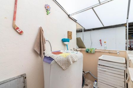 Casa à venda com 248m², 2 quartos e 3 vagasÁrea de Serviço 1