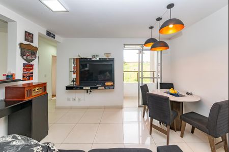 Apartamento à venda com 74m², 3 quartos e 1 vaga Apartamento à venda com 74m², 3 quartos e 1 vagaSala