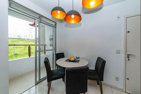 Apartamento à venda com 74m², 3 quartos e 1 vaga Apartamento à venda com 74m², 3 quartos e 1 vagaSala