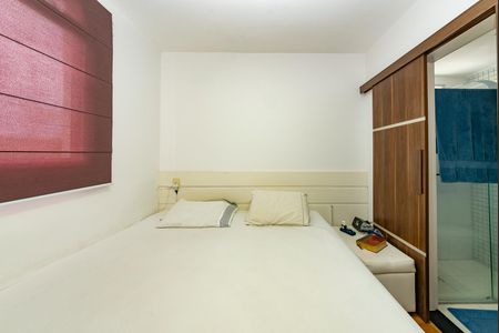 Apartamento à venda com 74m², 3 quartos e 1 vaga Apartamento à venda com 74m², 3 quartos e 1 vagaSuíte