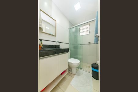 Apartamento à venda com 74m², 3 quartos e 1 vaga Apartamento à venda com 74m², 3 quartos e 1 vagaBanheiro Social