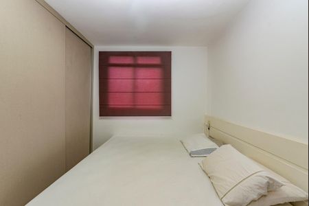 Apartamento à venda com 74m², 3 quartos e 1 vaga Apartamento à venda com 74m², 3 quartos e 1 vagaSuíte