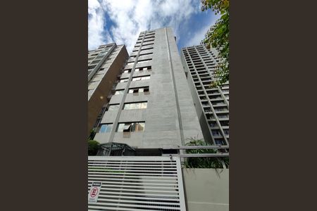 Apartamento à venda com 140m², 3 quartos e 1 vaga Apartamento à venda com 140m², 3 quartos e 1 vagaFachada