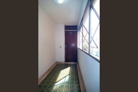 Apartamento à venda com 140m², 3 quartos e 1 vaga Apartamento à venda com 140m², 3 quartos e 1 vagaHall Elevador