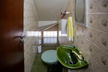 Casa à venda com 177m², 2 quartos e 2 vagasLavabo