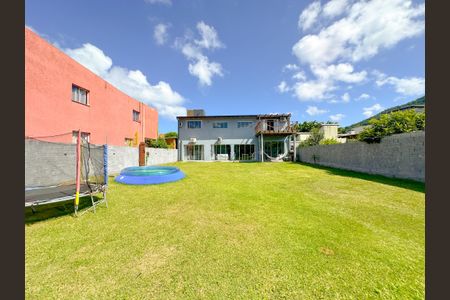 Casa para alugar com 450m², 3 quartos e 4 vagasQuintal