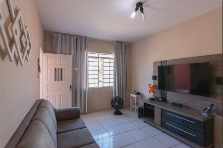 Casa à venda com 564m², 3 quartos e 3 vagasSala