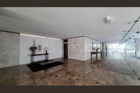 Apartamento à venda com 222m², 3 quartos e 2 vagasHall Social