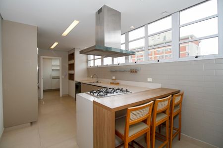 Apartamento à venda com 222m², 3 quartos e 2 vagasCozinha