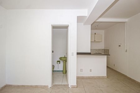 Apartamento para alugar com 38m², 1 quarto e sem vagaSala/Quarto