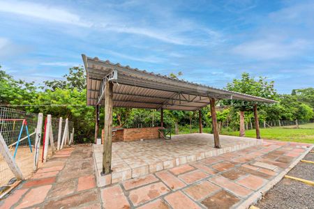 Apartamento para alugar com 60m², 2 quartos e sem vagaÁrea comum - Churrasqueira