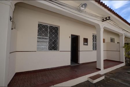 Casa para alugar com 60m², 2 quartos e sem vagaFachada