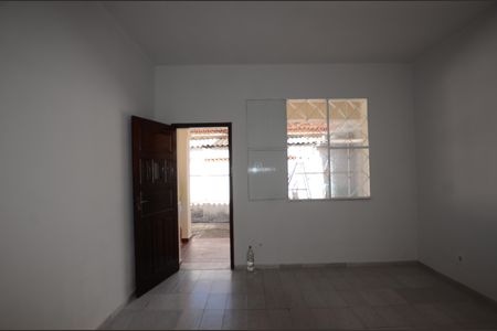 Casa para alugar com 60m², 2 quartos e sem vagaSala