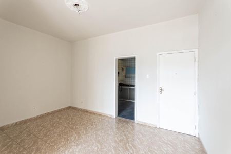 Apartamento à venda com 75m², 2 quartos e sem vagaSala