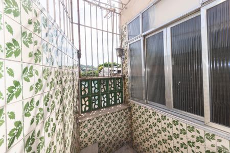 Apartamento à venda com 75m², 2 quartos e sem vagaVaranda