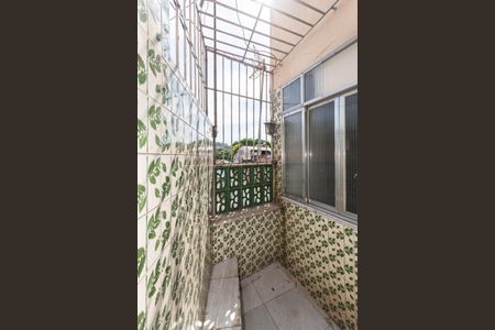 Apartamento à venda com 75m², 2 quartos e sem vagaVaranda