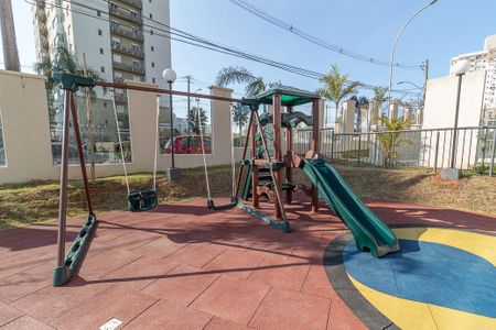 Apartamento para alugar com 55m², 2 quartos e 2 vagasÁrea comum - Playground