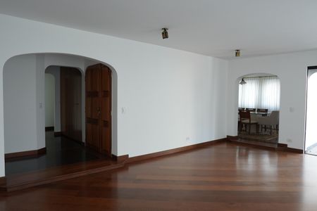 Apartamento para alugar com 321m², 5 quartos e 4 vagasSala