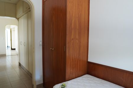 Apartamento para alugar com 321m², 5 quartos e 4 vagasQuarto 2