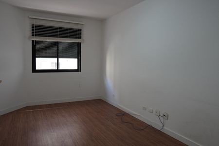 Apartamento para alugar com 321m², 5 quartos e 4 vagasSuite