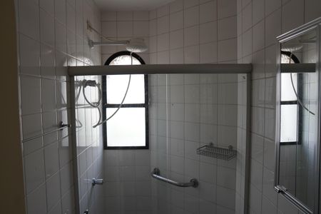 Apartamento para alugar com 321m², 5 quartos e 4 vagasBanheiro de serviço