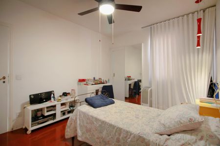 Apartamento à venda com 265m², 4 quartos e 2 vagasSuite 2