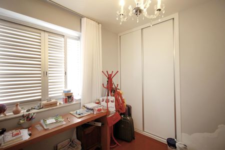 Apartamento à venda com 265m², 4 quartos e 2 vagasQuarto 2