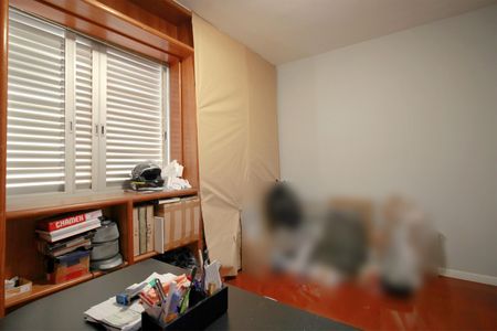 Apartamento à venda com 265m², 4 quartos e 2 vagasQuarto 4