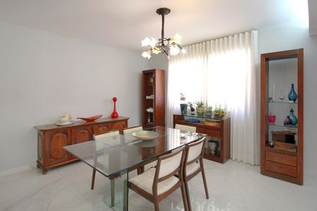 Apartamento à venda com 265m², 4 quartos e 2 vagasSala de Jantar