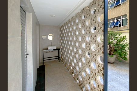 Apartamento à venda com 265m², 4 quartos e 2 vagasÁrea comum - Banheiros