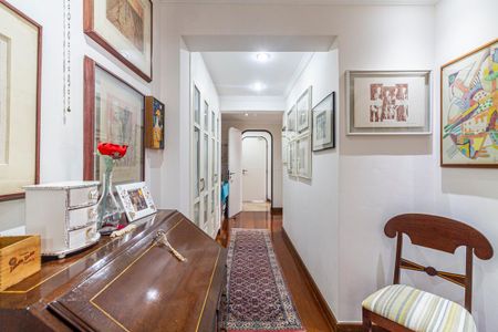 Apartamento à venda com 321m², 3 quartos e 4 vagasCorredor