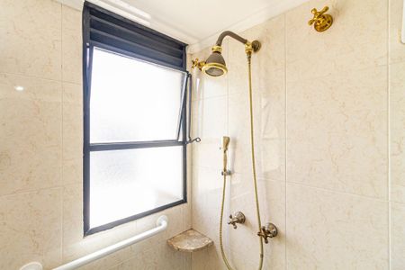 Apartamento à venda com 321m², 3 quartos e 4 vagasBanheiro da Suíte 1