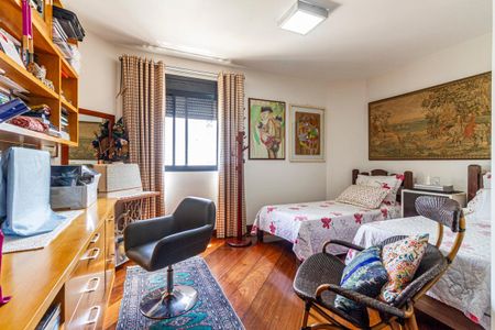 Apartamento à venda com 321m², 3 quartos e 4 vagasSuíte 2