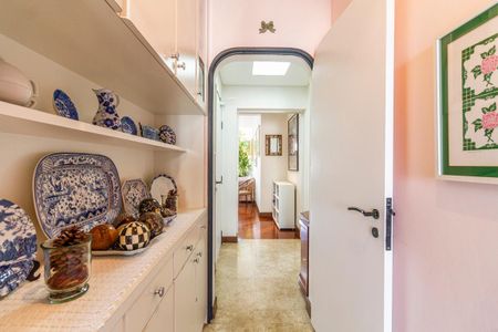 Apartamento à venda com 321m², 3 quartos e 4 vagasCorredor