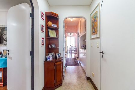 Apartamento à venda com 321m², 3 quartos e 4 vagasCorredor