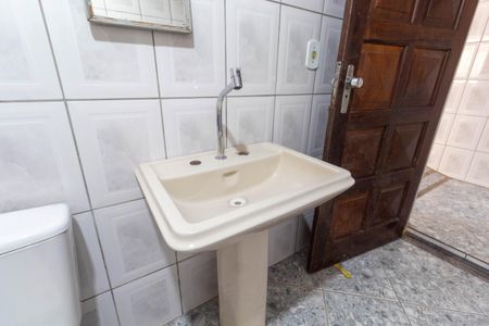 Casa para alugar com 60m², 1 quarto e sem vaga Casa para alugar com 60m², 1 quarto e sem vagaBanheiro