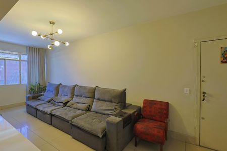 Apartamento à venda com 115m², 2 quartos e 1 vagaSala