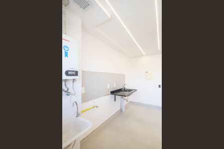 Apartamento à venda com 47m², 2 quartos e 1 vagaCozinha e Área de Serviço