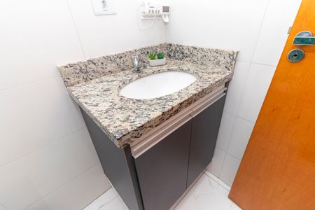 Apartamento à venda com 48m², 2 quartos e sem vagaBanheiro
