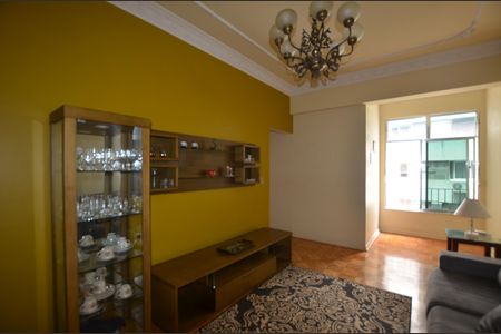 Apartamento à venda com 94m², 3 quartos e sem vagaSala