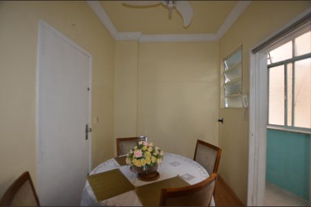 Apartamento à venda com 94m², 3 quartos e sem vagaCopa