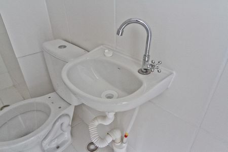 Apartamento para alugar com 33m², 2 quartos e sem vagaBanheiro