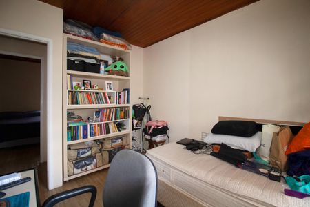 Casa à venda com 250m², 3 quartos e 2 vagas Casa à venda com 250m², 3 quartos e 2 vagasQuarto 1